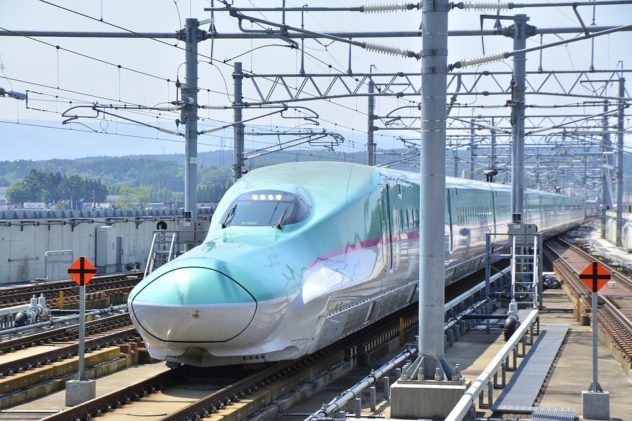 shinkansen-2504783_960_720