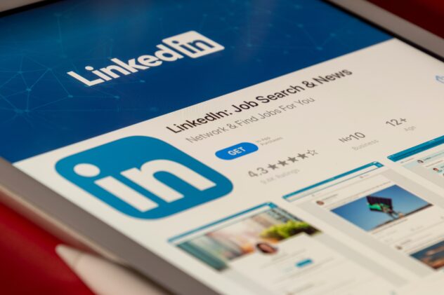LinkedIn is terminating its site in China