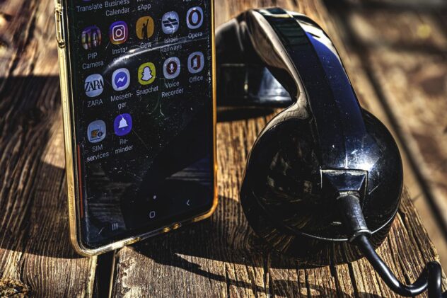 cellphone-4717569_1280