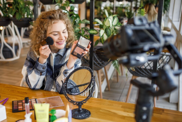 INFLUENCERSSOCIAL MEDIA