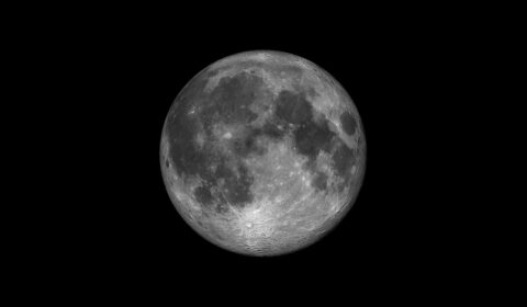 moon-4404540_1280